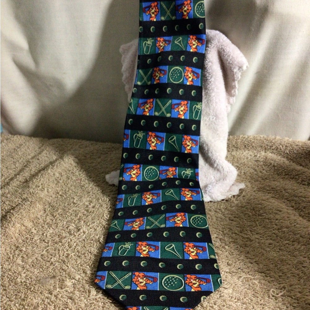 Men's Black and Green Golf Motif Silk Tie
